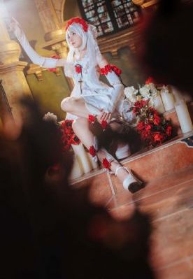 监禁女教师